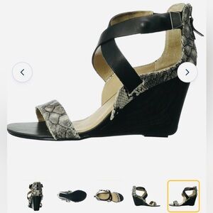 NWT! Kenneth Cole Reaction strapped wedge sandals! Size 9